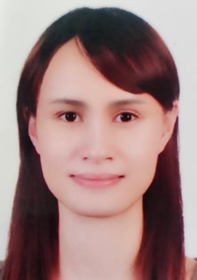 陳婉君 行政事務員